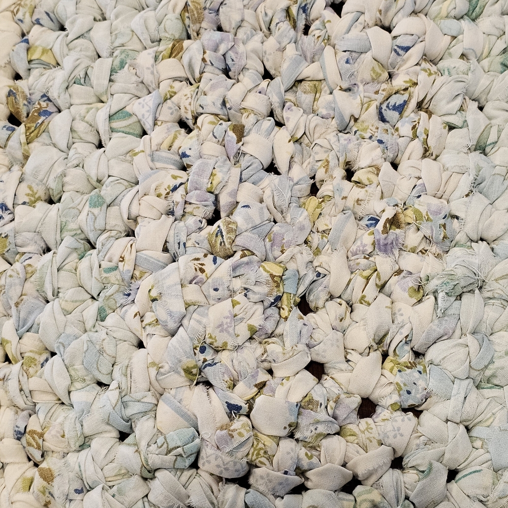 Handcrafted Oval Rag Rug - White and Blue - Picture 7 of 9